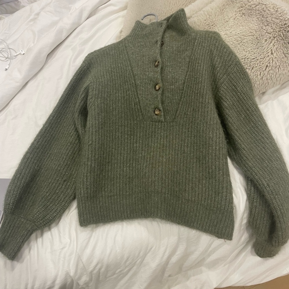 Sezane green sweater